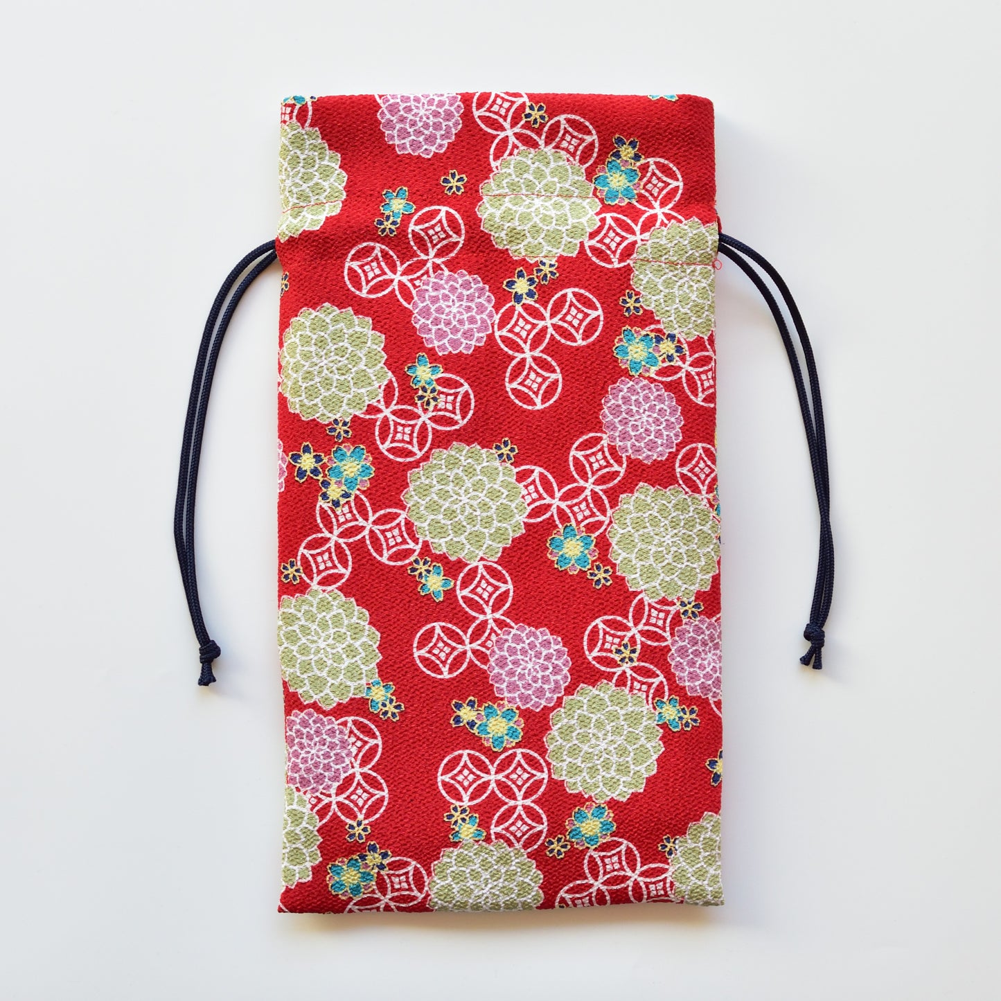 Sac à cordon avec tissu chirimen et chrysanthème Shippo